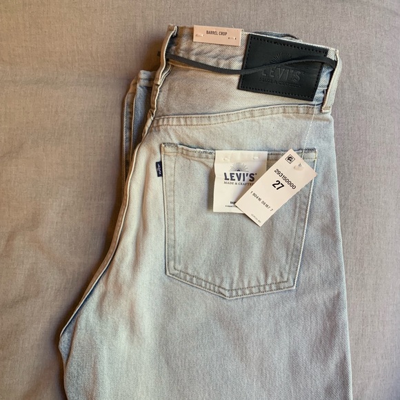 NEW Levi’s Made & Crafted Barrel Crop Jeans NWT - Picture 8 of 8